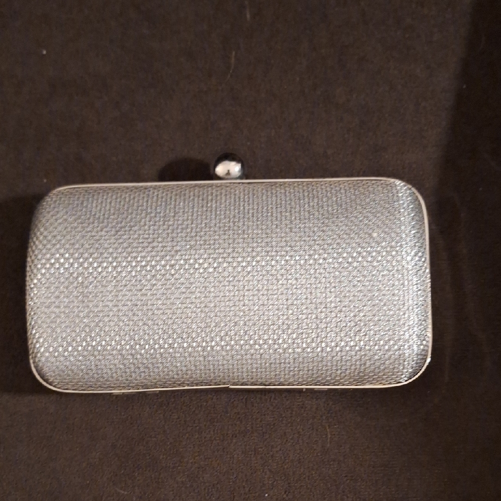 Chic Silver Textured Clutch